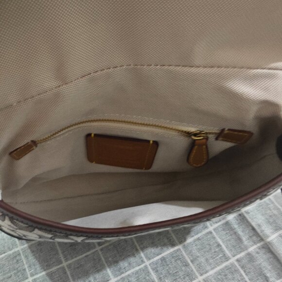 Coach Women's Handbag - Picture 11 of 11